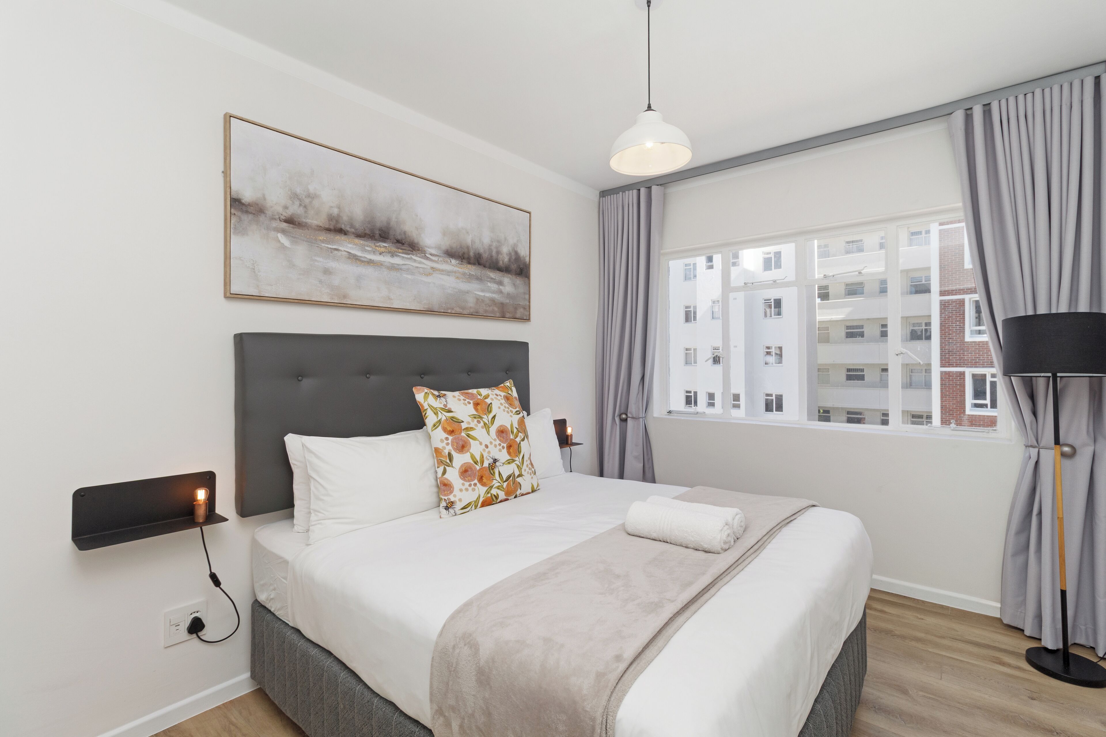 2 bedrooms, in-room safe, iron/ironing board, Internet