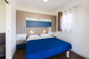 2 bedrooms