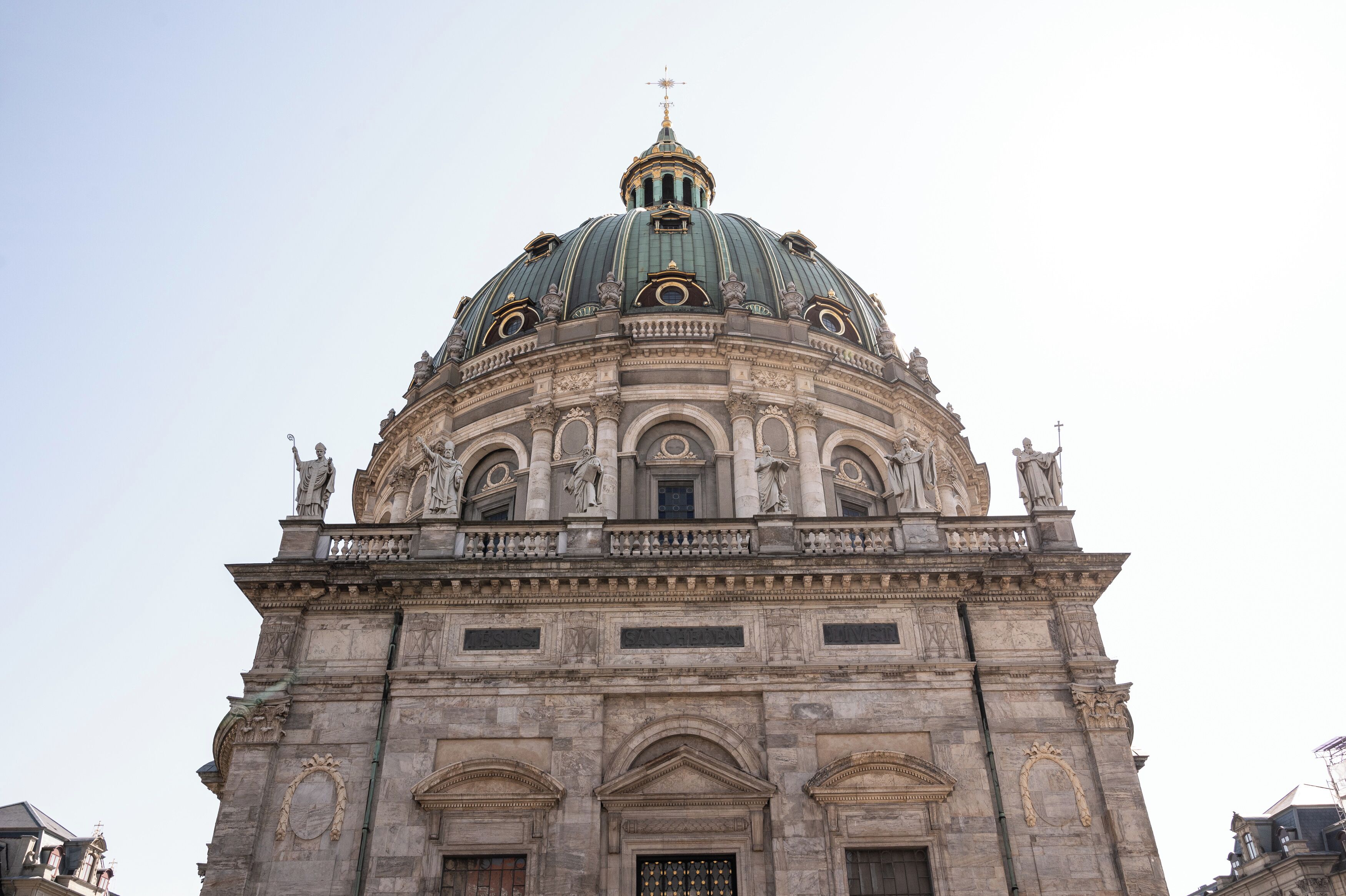 บริเวณภายนอก