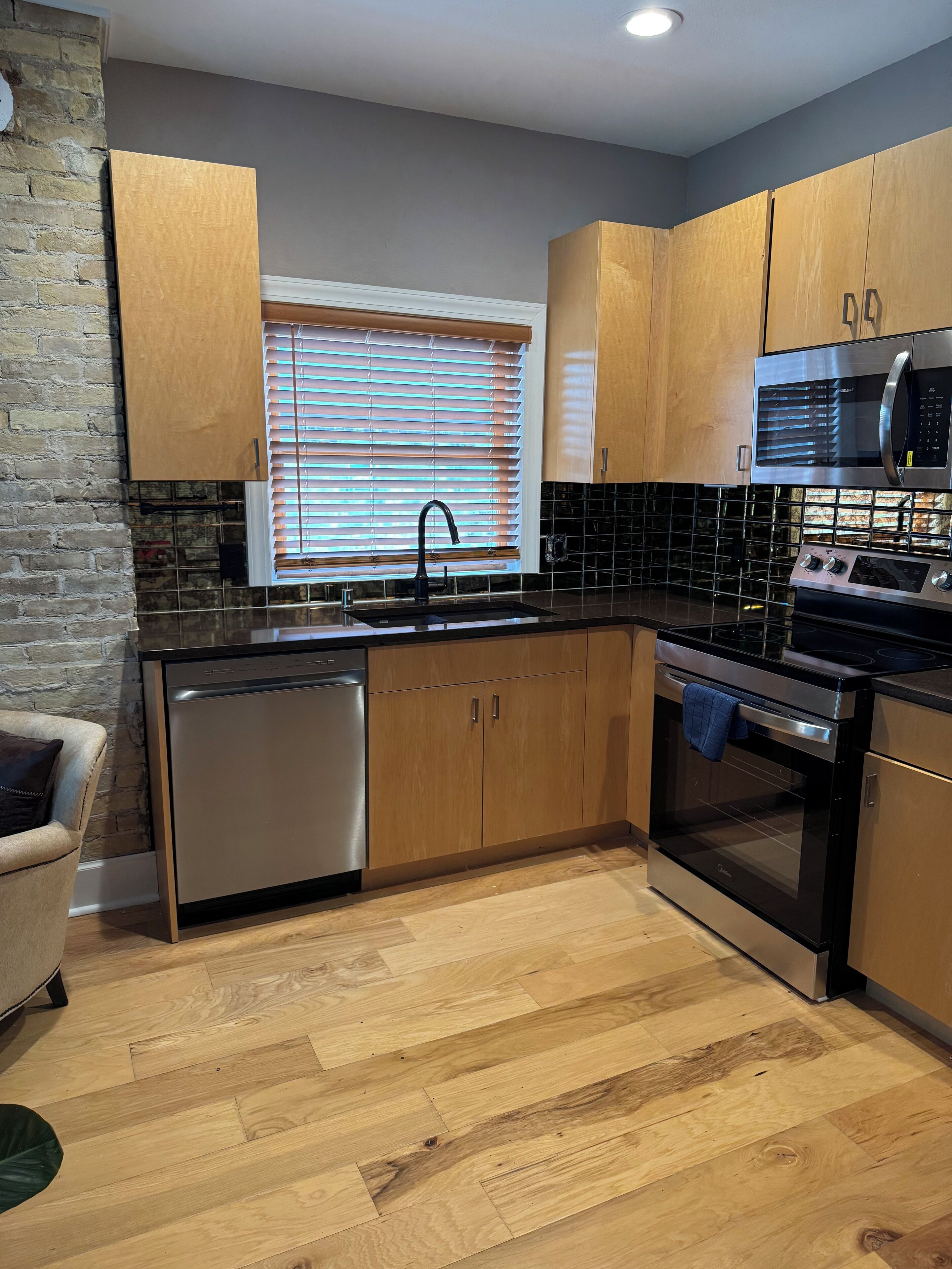 Microwave, oven, stovetop, dishwasher