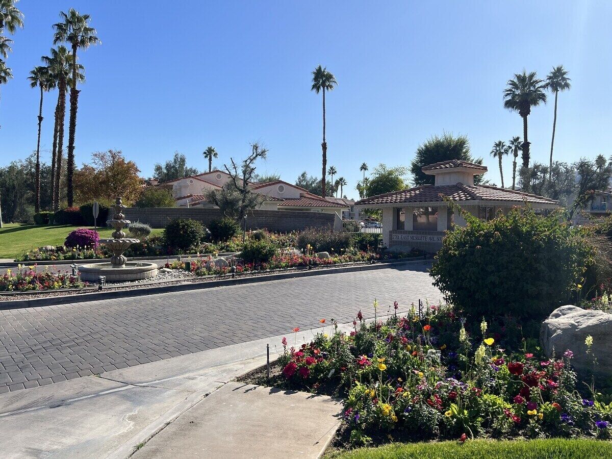 المنطقة المحيطة بالمنشأة