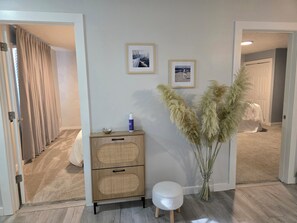 2 bedrooms, desk, iron/ironing board, WiFi - Enjoy a comfortable stay in this cozy spot in Lawrenceville. (Lawrenceville)