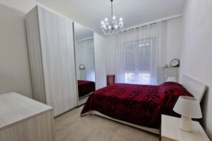 2 bedrooms, iron/ironing board