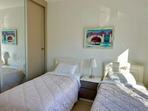 Apart Daire, 2 Yatak Odası, Balkon, Bahçe Manzaralı | 2 yatak odası