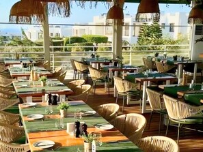 Apart Daire, 2 Yatak Odası, Balkon, Bahçe Manzaralı | Açık havada yemek servisi
