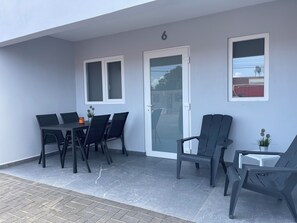 Deluxe Apartment #5, 2 Bedrooms, Non Smoking, Kitchen | Terrace/patio - Happy Memories Aruba - Adults Only (Noord)