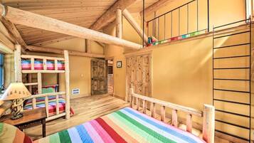 Escriptori, wifi i roba de llit