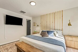 3 bedrooms, iron/ironing board, travel cot, free WiFi