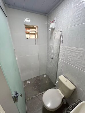 Handtücher, Seife, Toilettenpapier