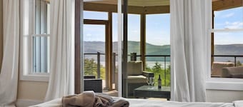 Large Estate, Spectacular Views, Hot Tub, Sauna, Game Room, Fireplace, Wet Bar