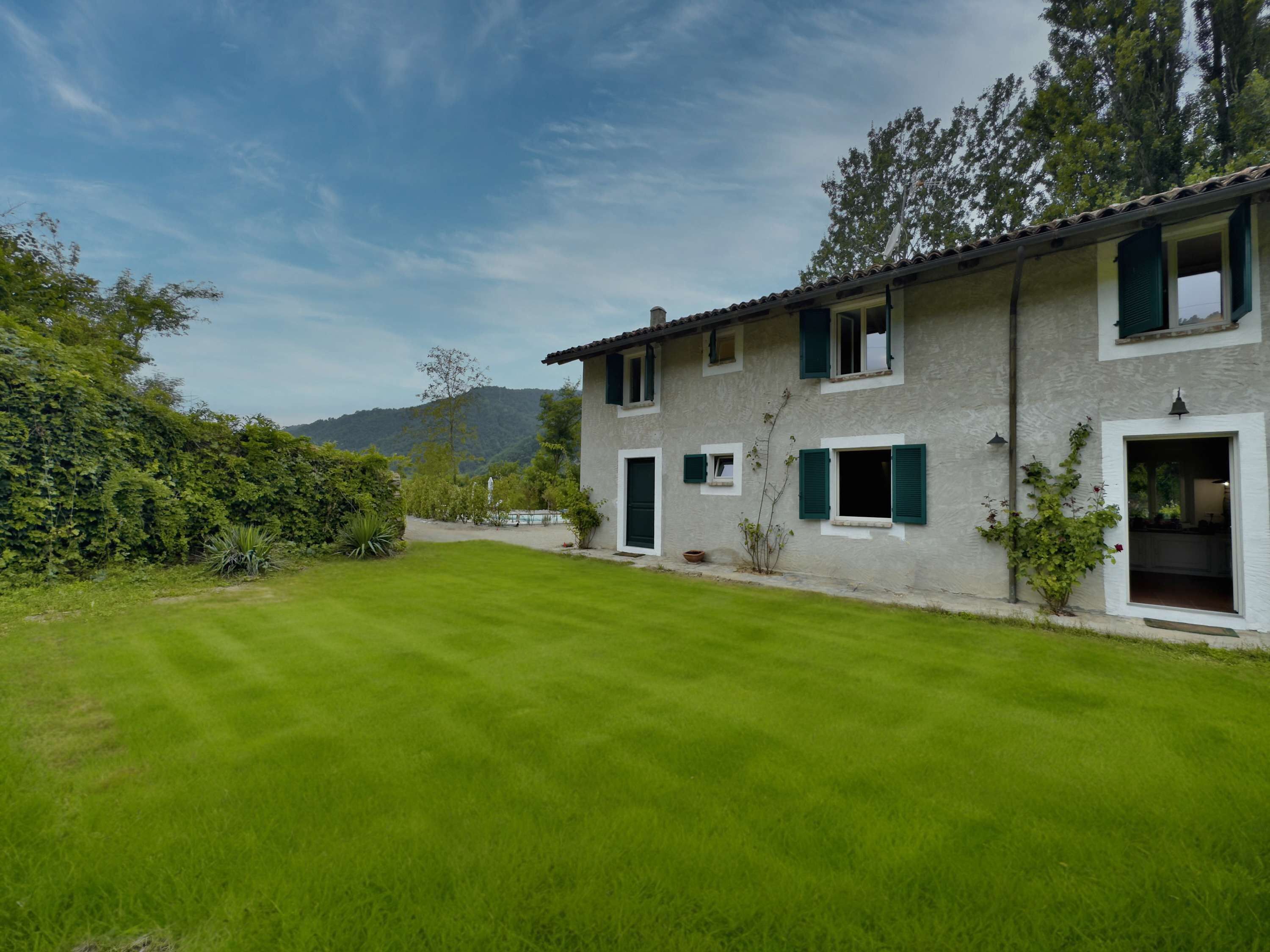 House | 4 bedrooms, Internet