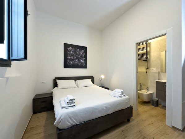 Apartment | 2 bedrooms, Internet - Apt Central Station in Bologna (Bologna)