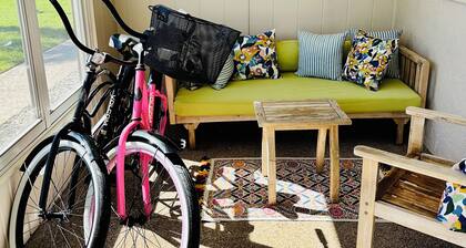 Sunny Sebring Escape with your own pool!