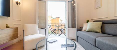 Una Smart TV, libros