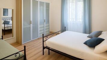 1 chambre, Wi-Fi gratuit, draps fournis