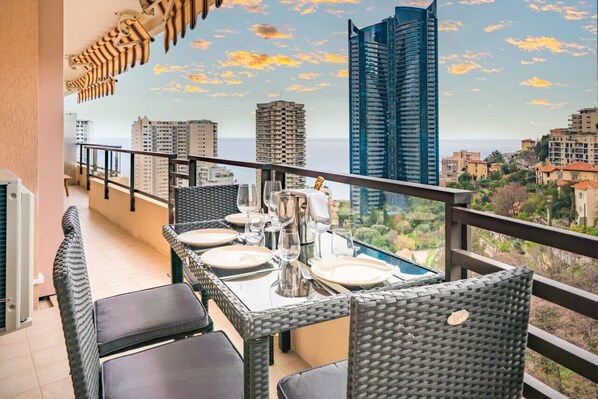 Outdoor dining - Monaco Border, Parking, See View (Beausoleil)