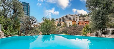 Alberca al aire libre