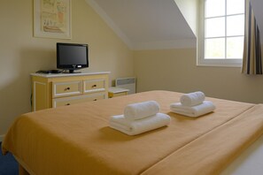 Coffres-forts dans les chambres, Wi-Fi gratuit, draps fournis