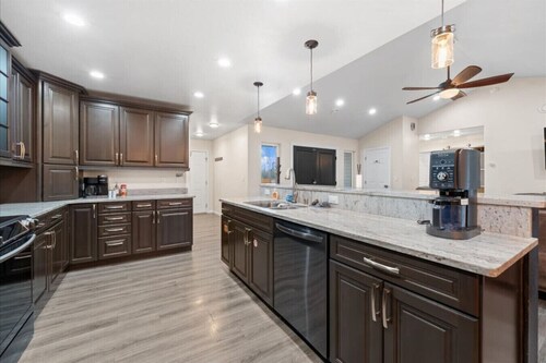 The Modern Re-Joyce Retreat