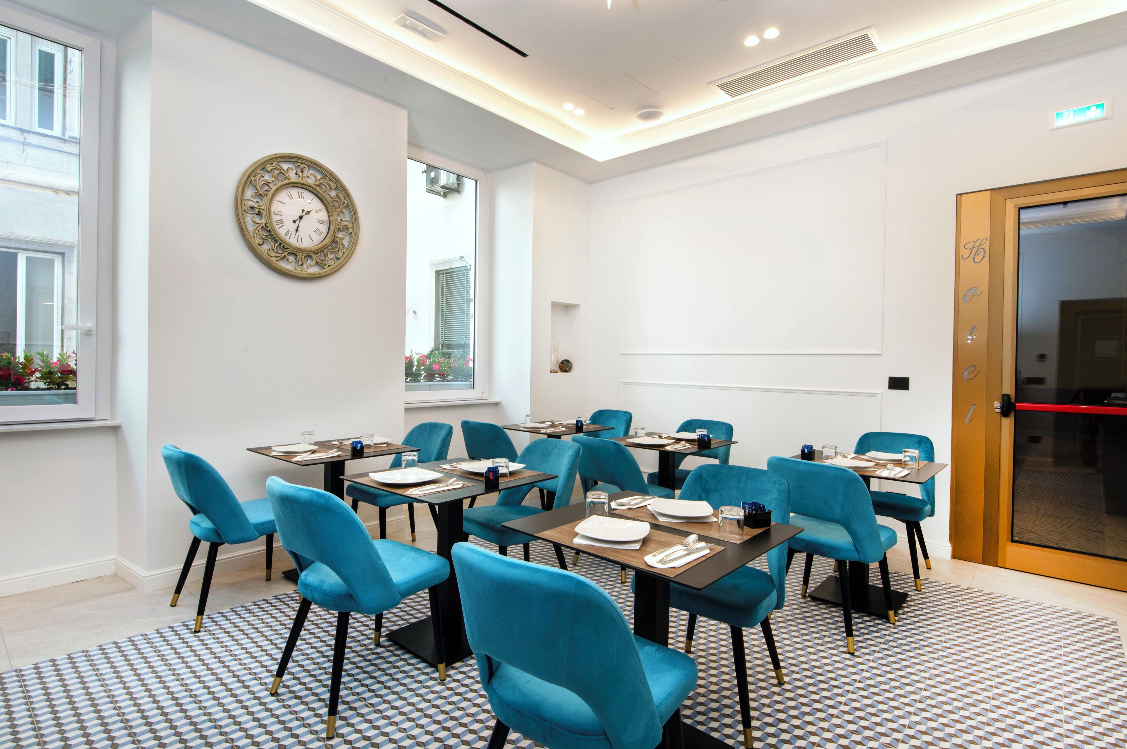 包每日自助早餐