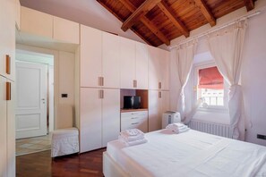 Apartment | 1 bedroom, Internet - Casa Indipendenza Bright Stay in Historic Center (Bologna)