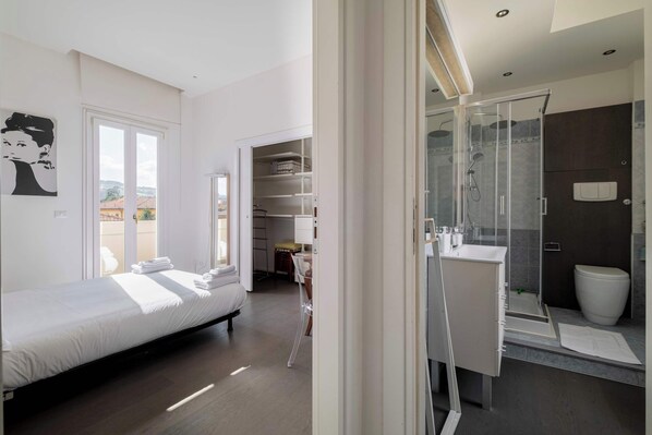 2 bedrooms, Internet - Casa Marion Stile e Comfort in un Elegante Dimora Bolognese (Bologna)