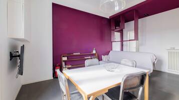 Apartment | 2 bedrooms, Internet