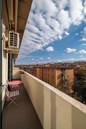 2 bedrooms, Internet - Casa Marion Stile e Comfort in un Elegante Dimora Bolognese (Bologna)