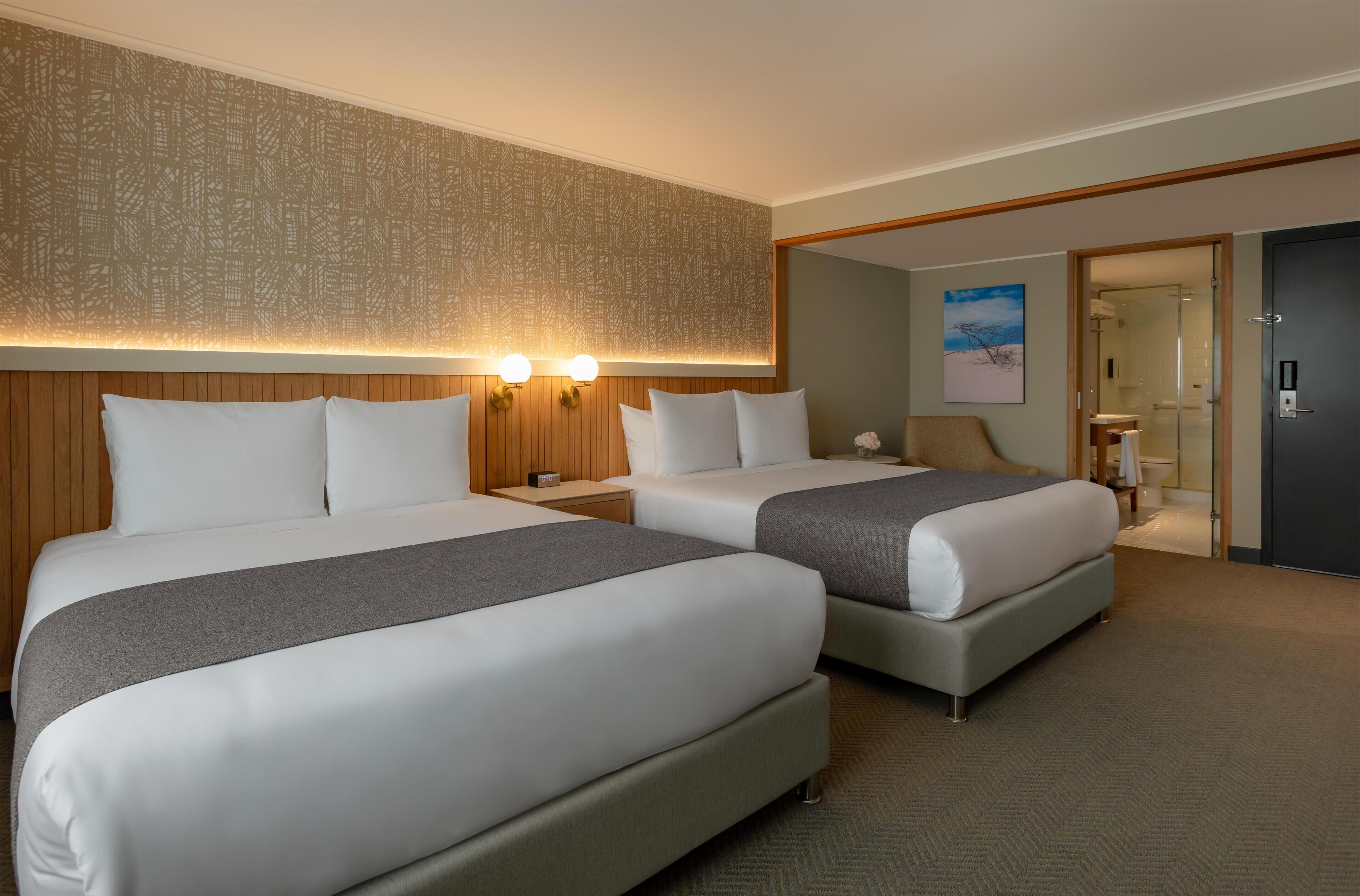 Minibar, coffres-forts dans les chambres, Wi-Fi gratuit, draps fournis