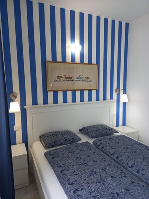 1 camera, ferro/asse da stiro, Wi-Fi, lenzuola