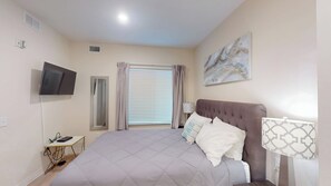 3 bedrooms, desk, iron/ironing board, travel crib