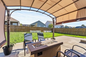 Terrace/patio - Thoroughbred Getaway (Georgetown)