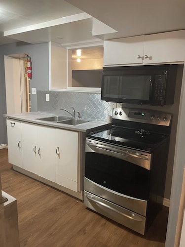 Nice, clean welcoming space in the downtown Kitchener area. Family friendly.