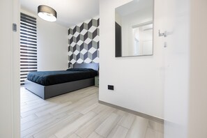 2 chambres, bureau, fer et planche à repasser, Wi-Fi gratuit