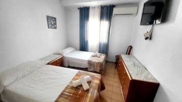 Habitación estándar con 2 camas individuales, vistas a la ciudad