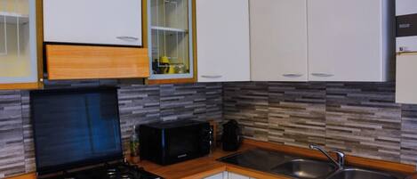 Microwave, oven, stovetop