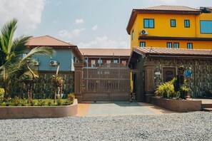 Exterior - Milady Hotel (Amasaman)