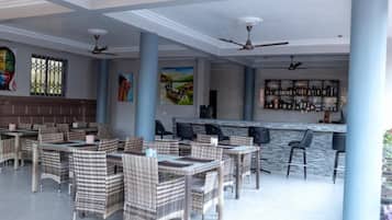 بار (في المنشاة)