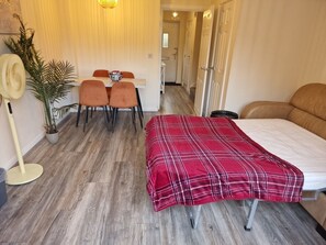 1 bedroom, Internet