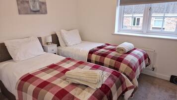 2 bedrooms, Internet, bed sheets