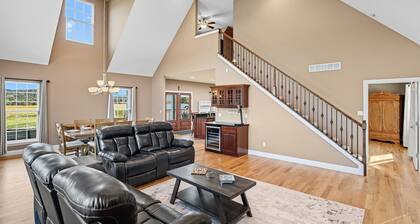 Sunrise Views + Fire Pit | Near Six Flags