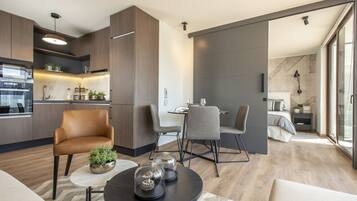 Appartamento, 1 camera da letto | Bagno | Doccia, set di cortesia gratuito, asciugacapelli, asciugamani