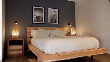 Apartment, 1 Bedroom | Desk, laptop workspace, iron/ironing board, free WiFi