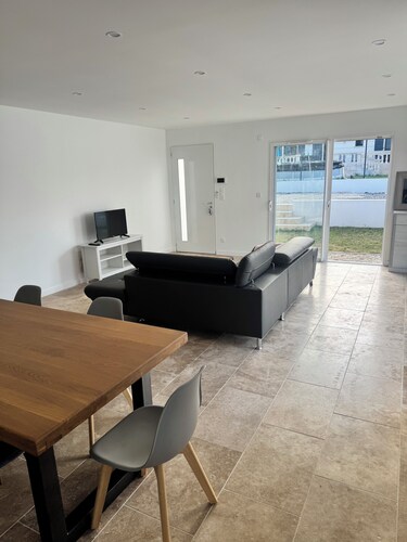 Beautiful new house near bordeaux