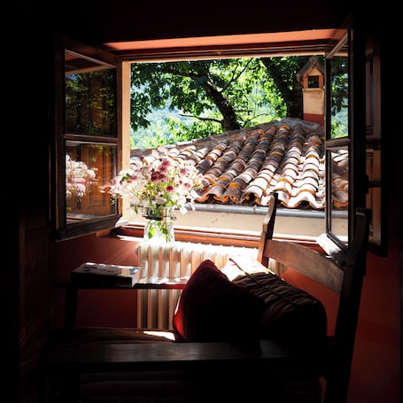 Living area. hotel rural el jardin del conde
