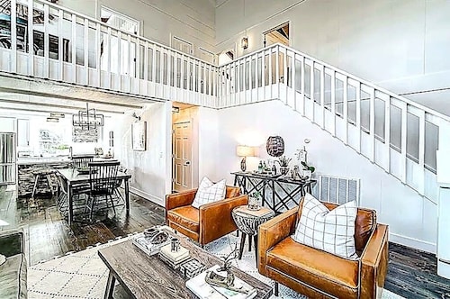 Luxury 3BR Retreat in Big Canoe-Hedgehog Hollow