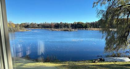 Long Lake Retreat - Cottage in Burlington, WI
