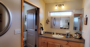 Hårføner og håndklær