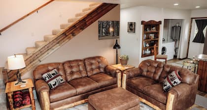 Enchanting 3-bedroom cottage in Esterbrook- Douglas