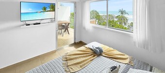 Luxury Oceanfront Penthouse w Loft and 2 Balconies
